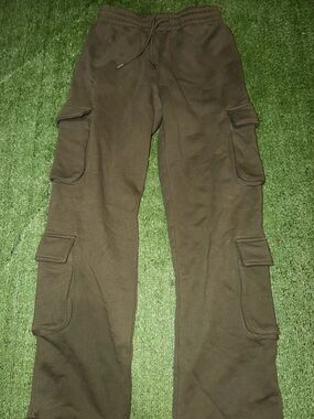 Forever 21 Men's Olive Green Cargo Sweatpants